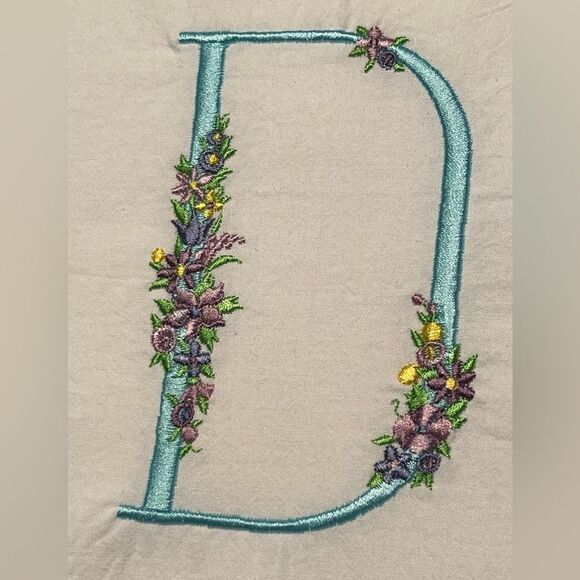 Flour Towel Embroidered DG Collections 100% Cotton 27"x27" “D” Monogram - Picture 4 of 7